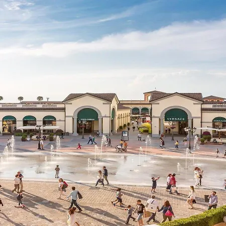 Welcome - Serravalle Outlet